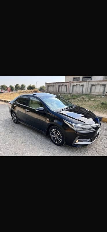 Toyota Altis Grande 2017 11