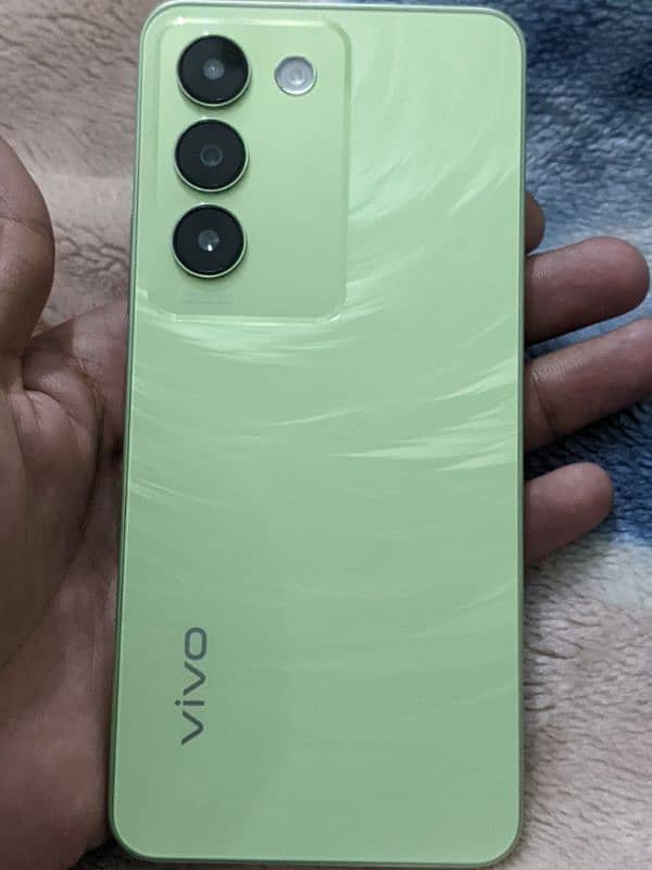 vivo y100 6