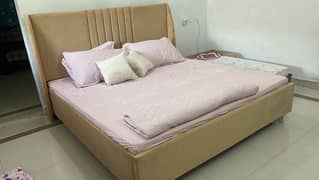 king size bed withouit mattress