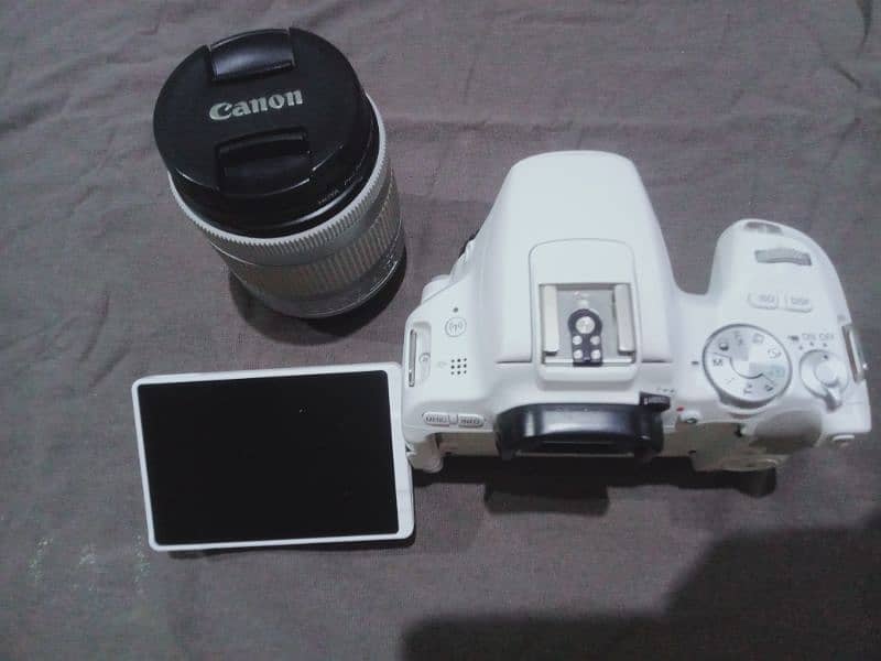 canon 200d white with complete set 1