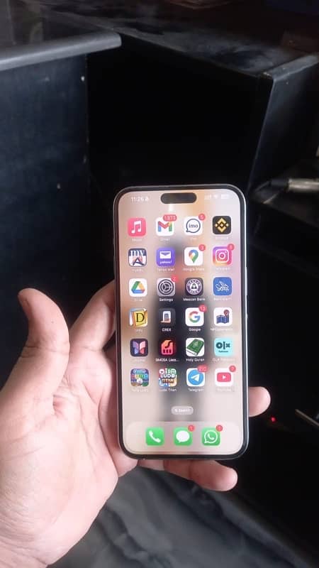 I phone 15 pro max 0