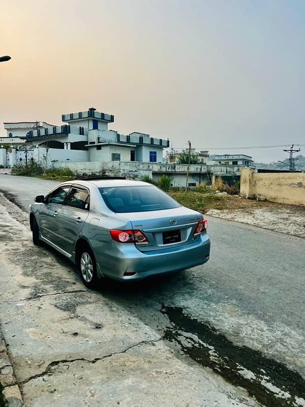 Toyota Corolla Altis sr 1.6 2011 11