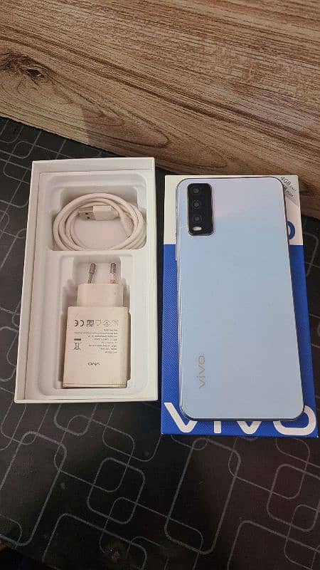 Vivo y20 full Box 6