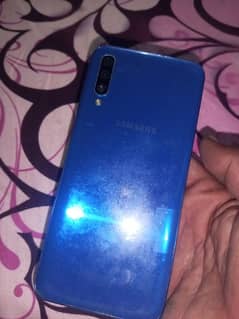 Samsung a50.4. 128