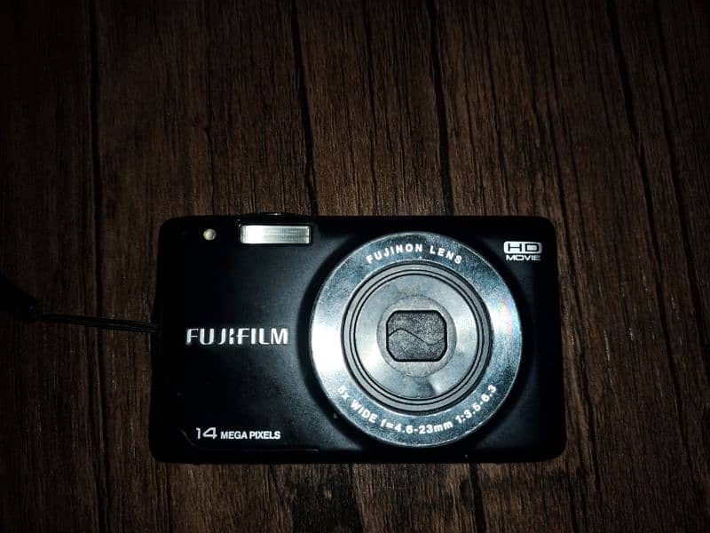 FUJIFILM Finepix JX500 Digital Camera (Price negotiable) 1