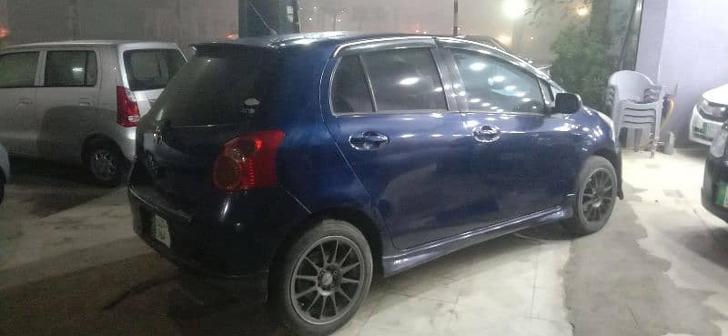 Toyota Vitz 2006 3