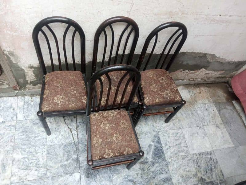 dining table and chairs 10 by 10 condition achi quality ka wood 0