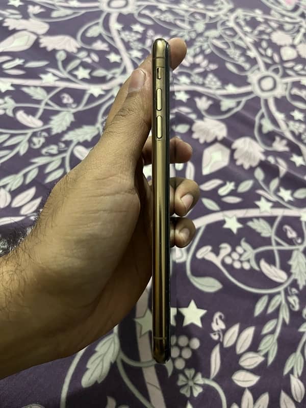 iphone xs max 256gb pta approved 3