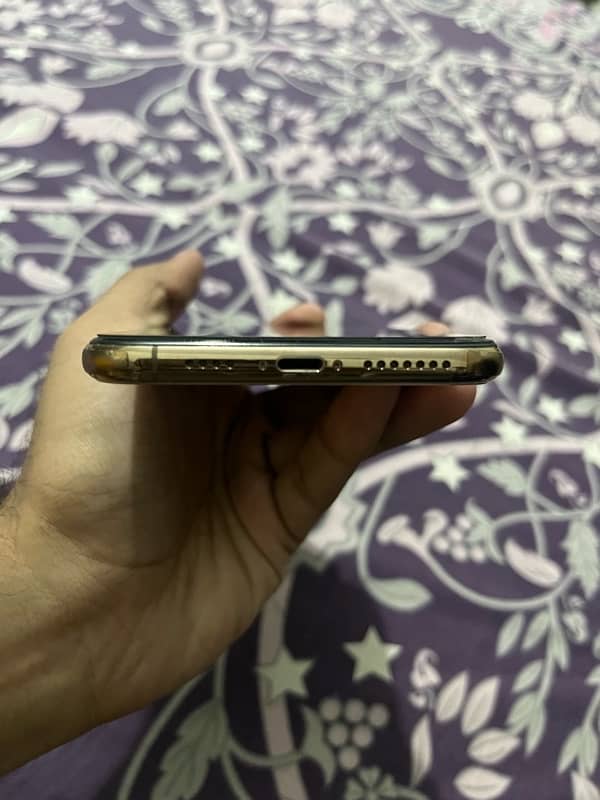 iphone xs max 256gb pta approved 4