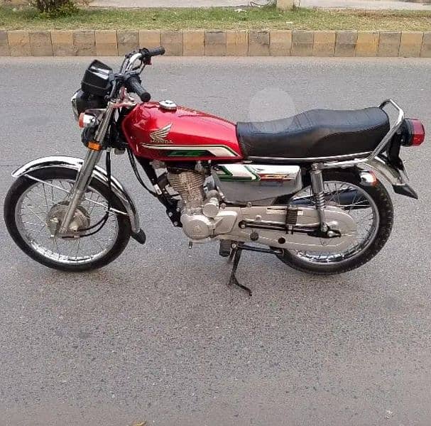 Honda 125 2023 special edition Brand new condition 3