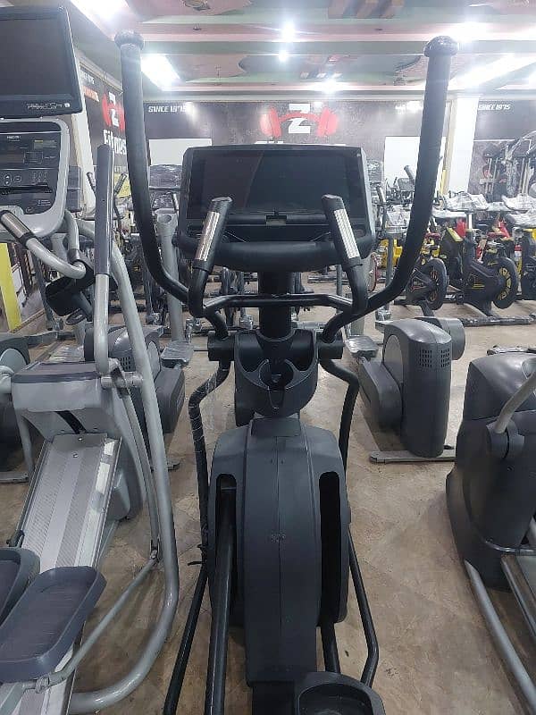 Elleptical / Treadmills / Recumbent bike / Upright cycle / Homegym 4