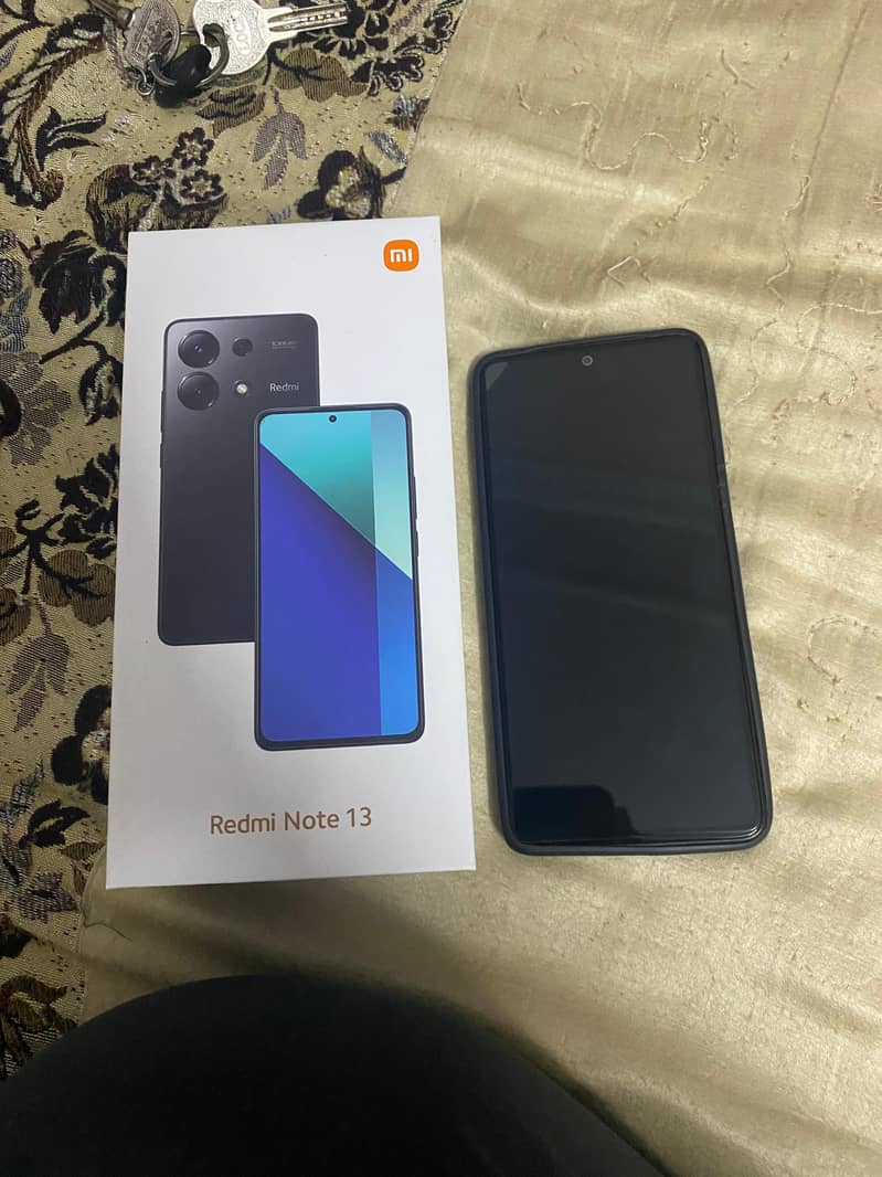 Redmi Note 13 8+4 GB Ram 256GB Memory 8