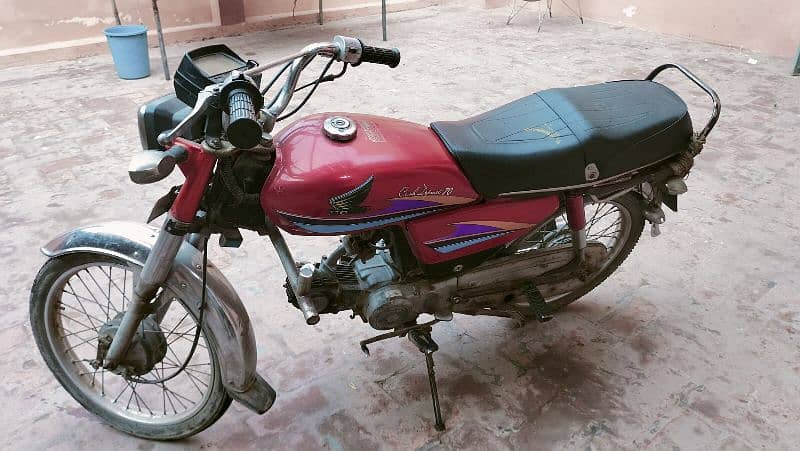 Honda CD 70 9 modle  urgent sell 3