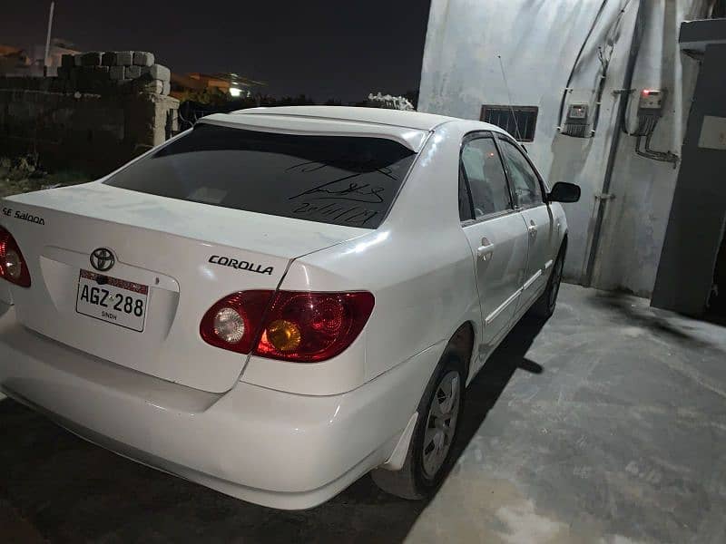 Toyota Corolla Se Saloon 4