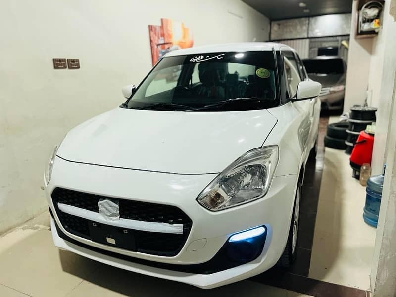 Suzuki Swift GL CVT 2022 3