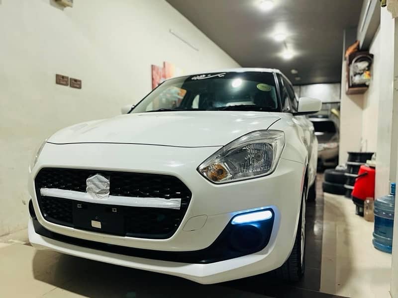 Suzuki Swift GL CVT 2022 4