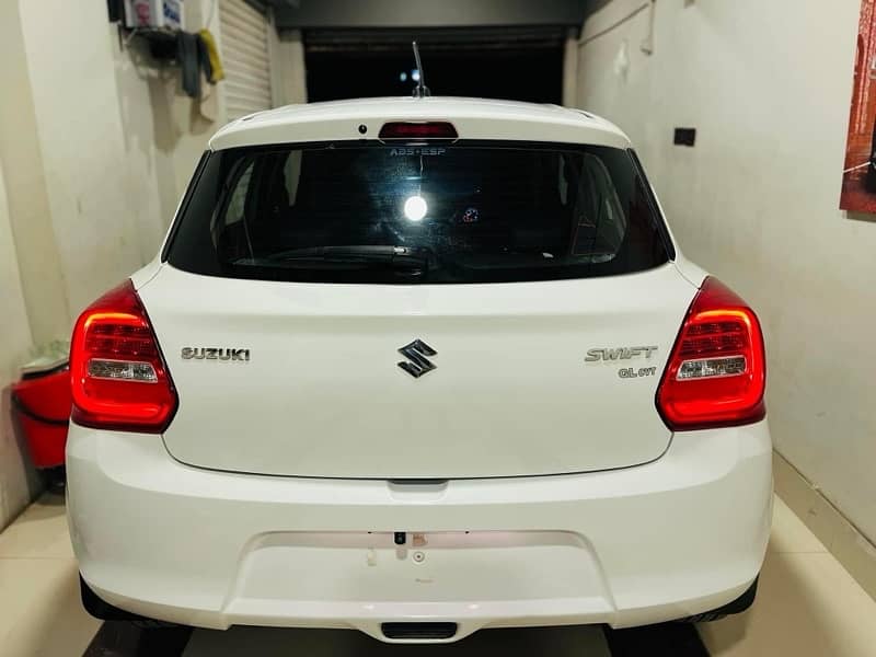 Suzuki Swift GL CVT 2022 5