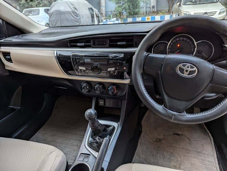 Toyota Corolla GLI 2015 6