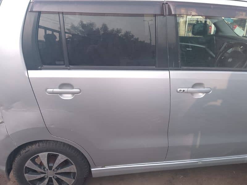 Suzuki Wagon R 2012 3