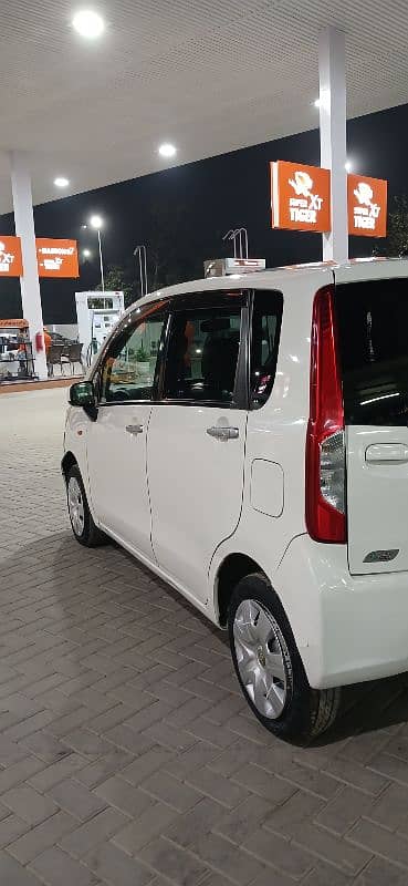 Daihatsu Move 2013 6