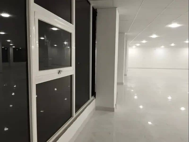 10,000Sqf Hall Available for rent, Software house, Call center, 4