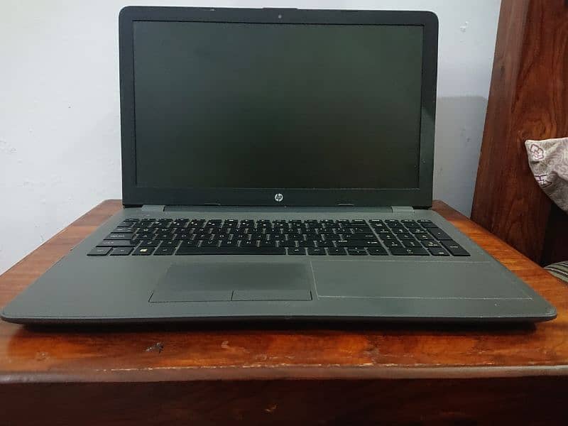 HP Laptop condition 9/10 5