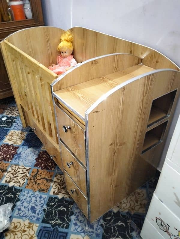 wooden 5 drawer Baby Cot 1