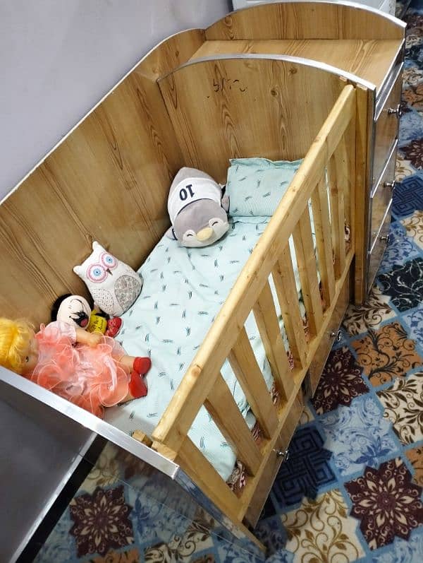 wooden 5 drawer Baby Cot 6