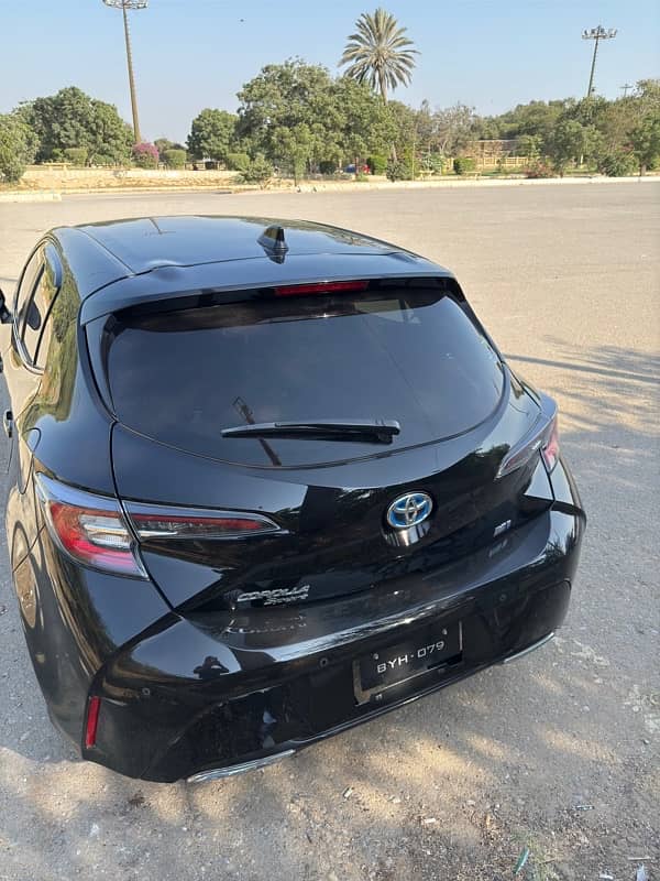 Toyota Corolla Cross HEV X 2018 4