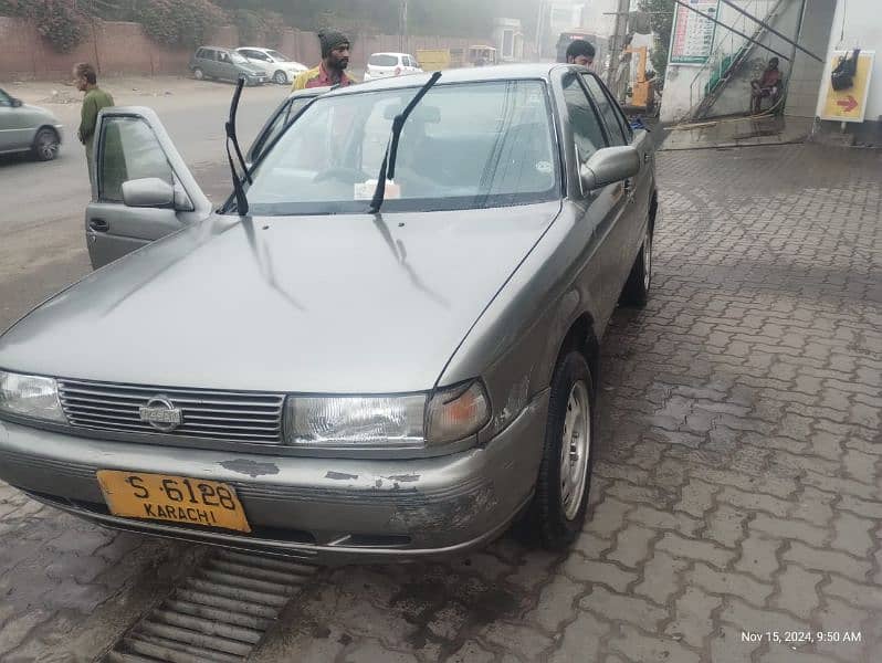 Nissan Sunny 1990 1