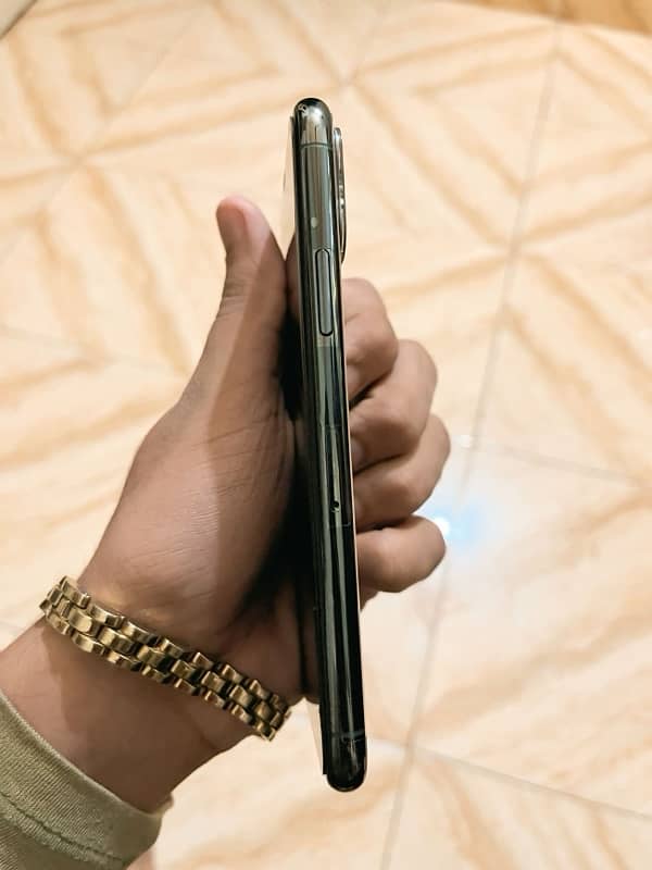 IPHONE 11PRO 256gb PTA APPROVED 2