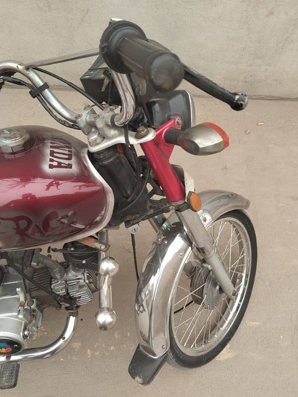 Honda 70cc 2012 model 0