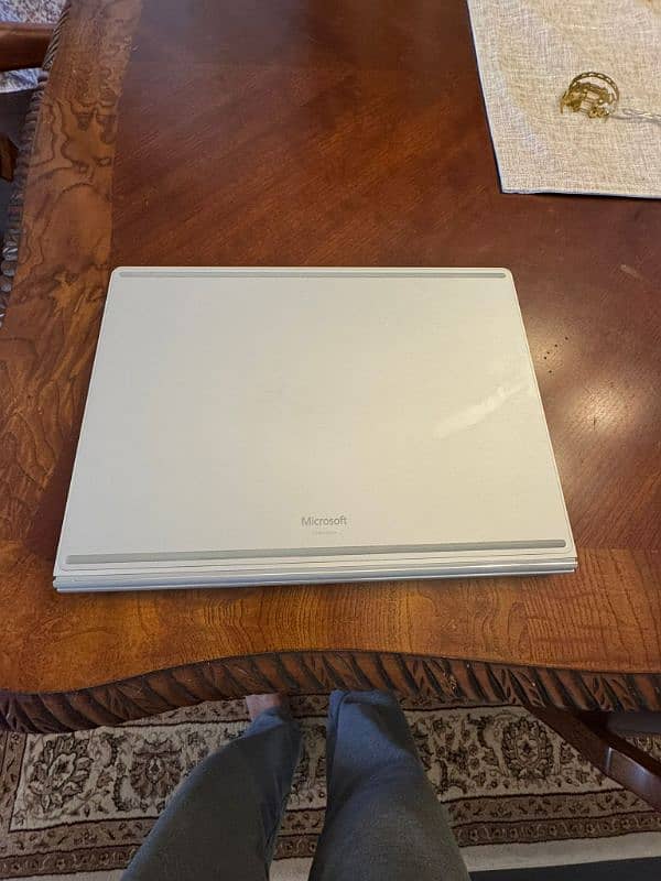 Microsoft surface book 2 13" i7 1