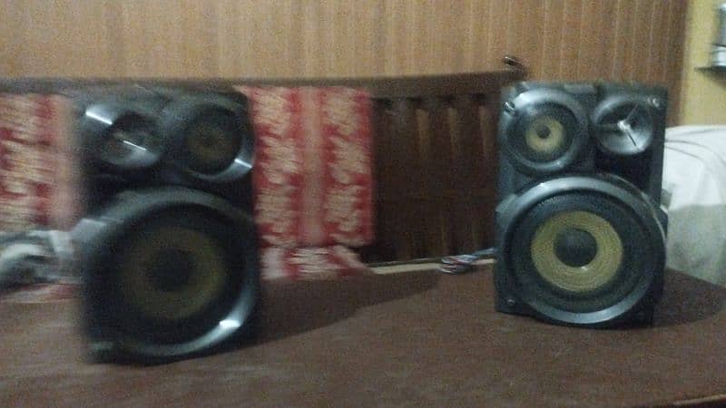 Panasonic amplifier 3200 watt and speakersall okay urgent sale 5