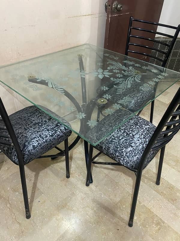 dinning table 0