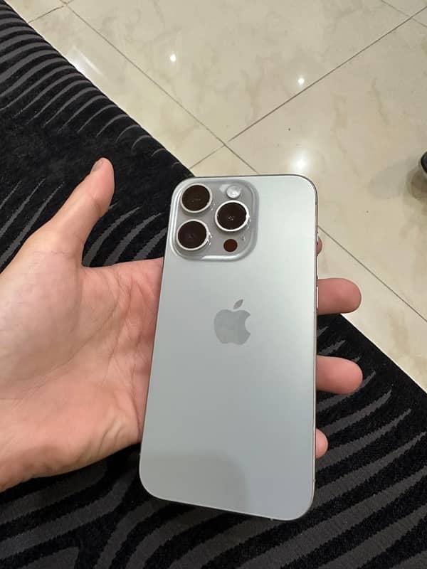 Iphone 15 pro 256GB natural titanium non pta fu 0