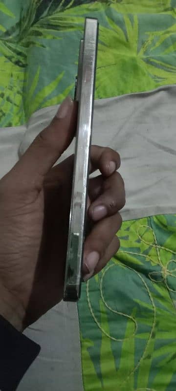 infinix Note 40 BMW edition silver color 10/10 16/256 4