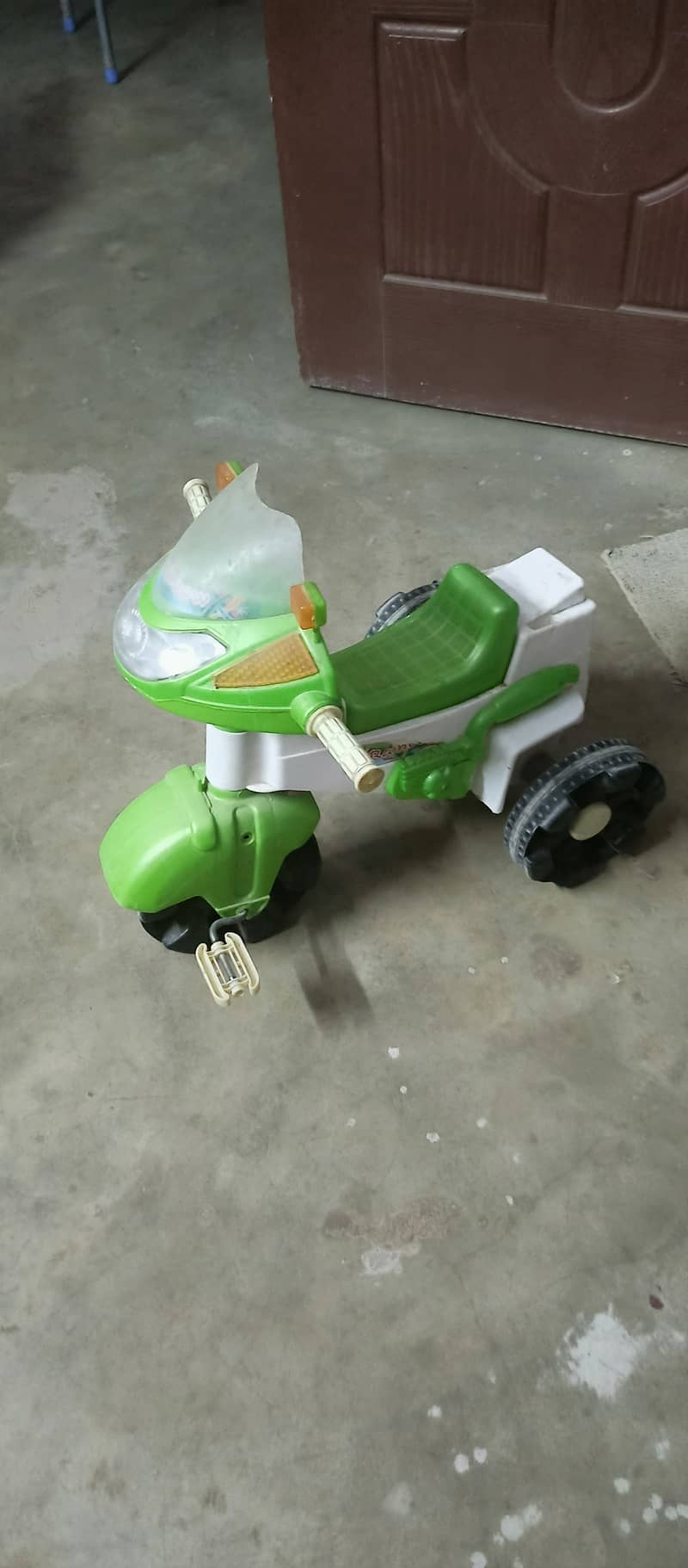 tricycle & ghora &auto car And slide and table chair & baby swing 1