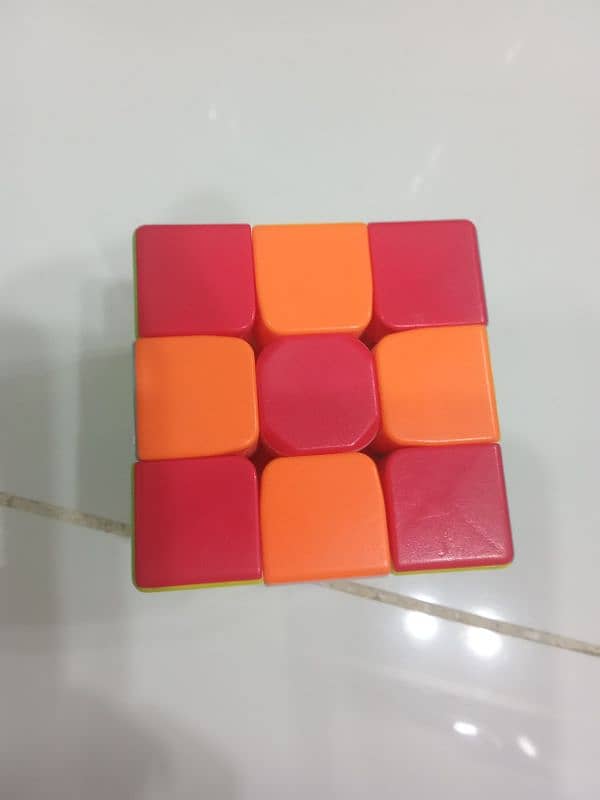 rubick cube 3 by3 1