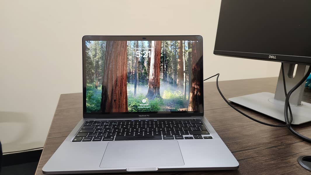 Macbook Pro M2 1