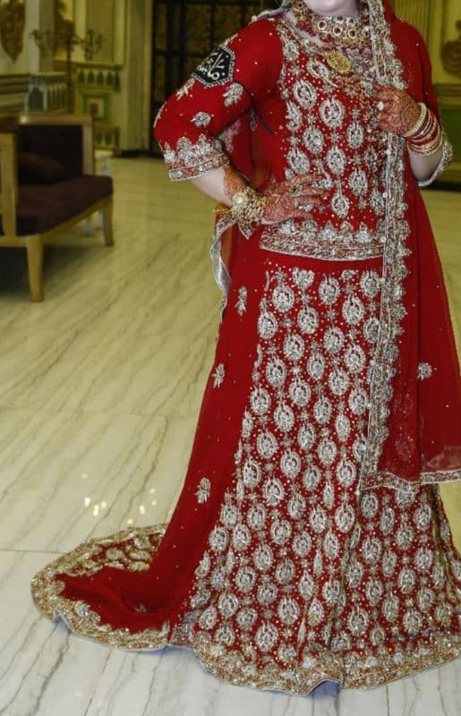 bridal lehnga new condition 10/10 1