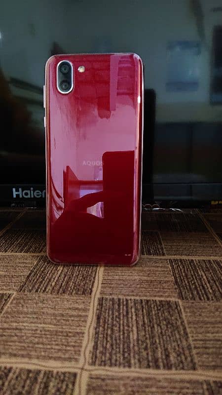 Sharp Aquos R2 Non - PTA 4/64GB 2