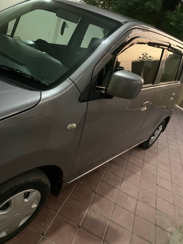 Suzuki Wagon R 2018 11