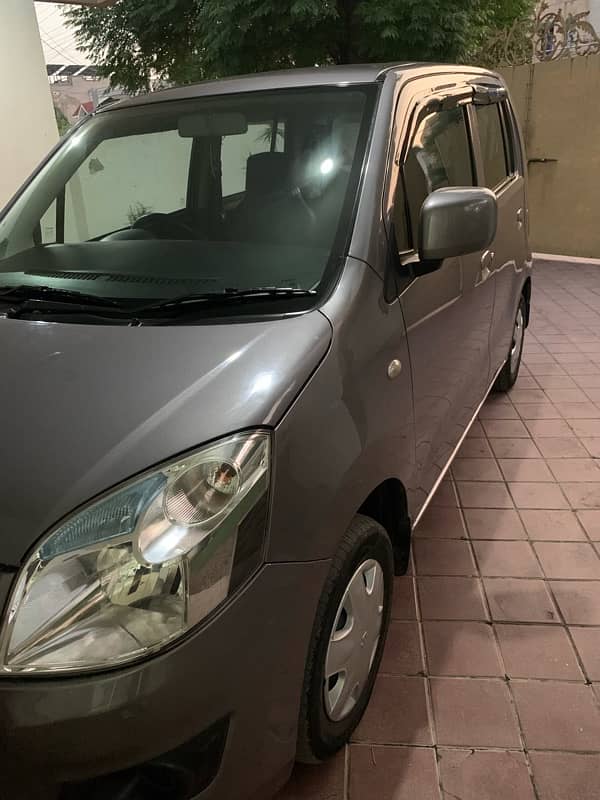 Suzuki Wagon R 2018 12