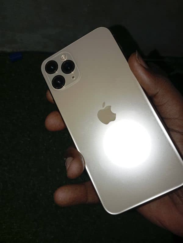 Iphone 11 pro ( Non PTA ) 3