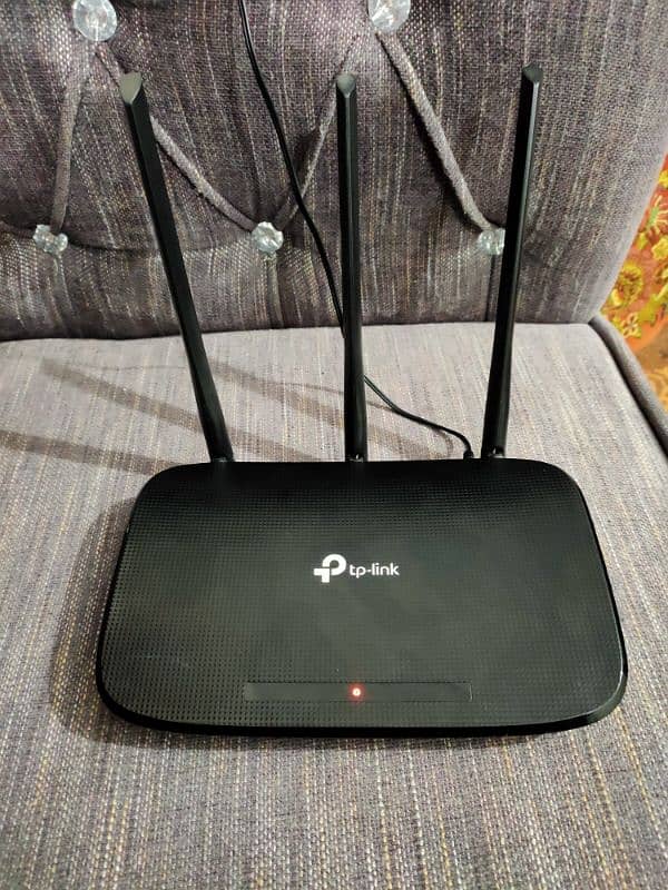 TP Link Wifi Router Model WR940N 450MBPS 1