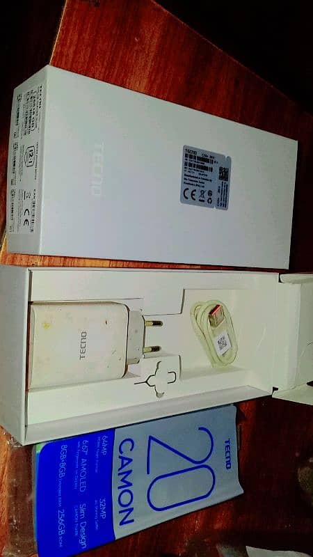 Tecno Camon 20 16Gb Ram 256Gb Memory 2