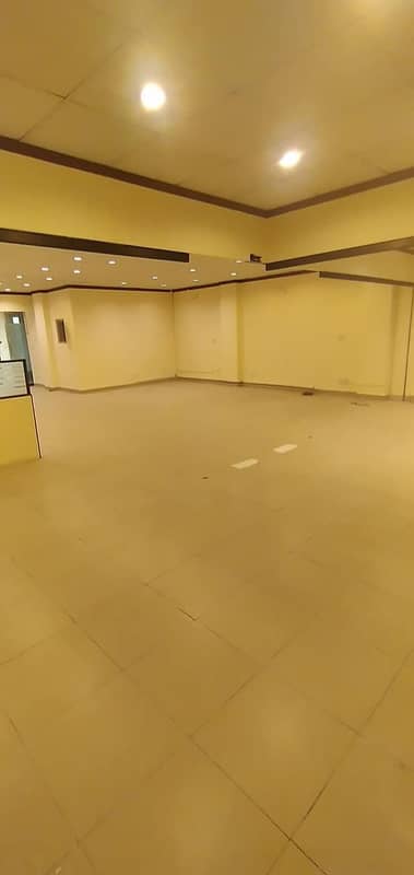 8 Marla first floor office with lift for rent phase 3. 3