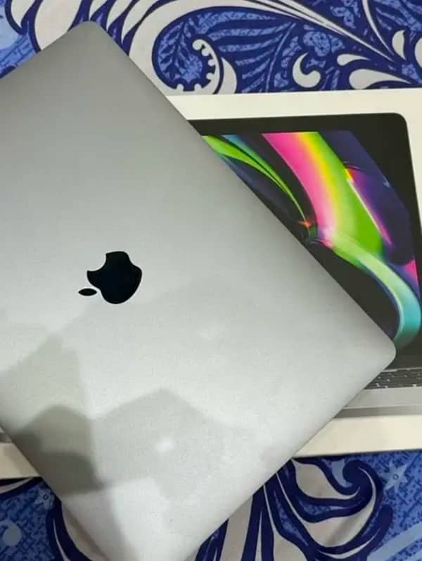 MACBOOK PRO M2 256/8 GB 13.3 4