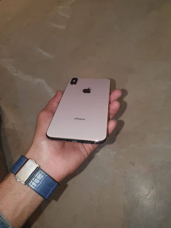 Iphone xsmax 256gb pta 4